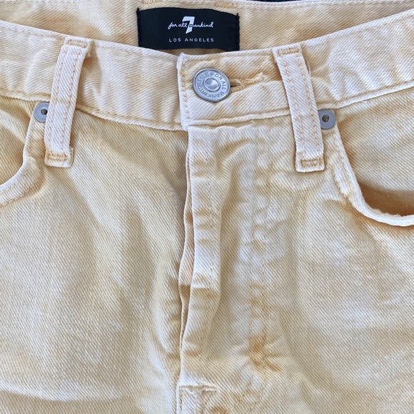 7 FOR ALL MANKIND MONROE JEAN SHORTS BUTTON FLY SIZE 24 MINERAL MARIGOLD! - Picture 9 of 11